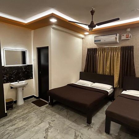 Rmc Travellers Inn 钦奈 外观 照片