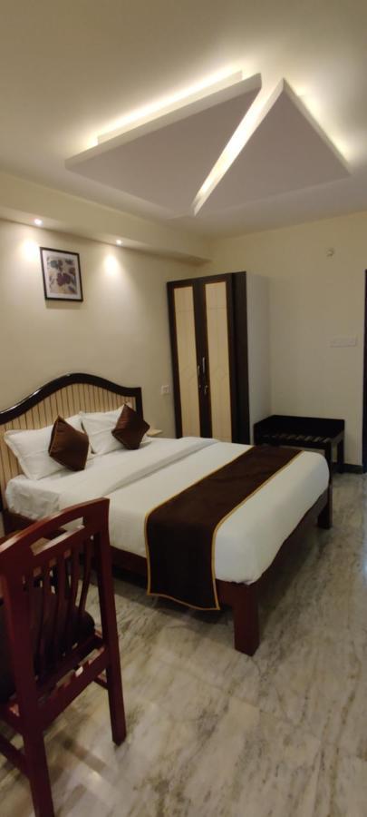 Rmc Travellers Inn 钦奈 外观 照片
